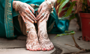 Akhilesh Mehandi arts, Kalaburagi